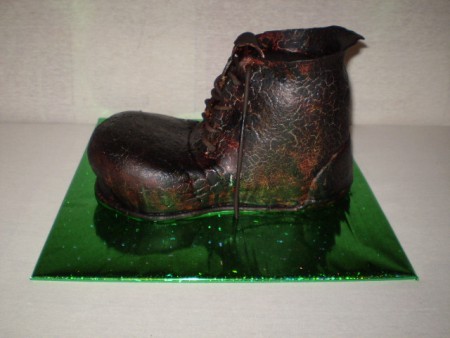 Bota se "žralokem" pro bývalého obuvníka